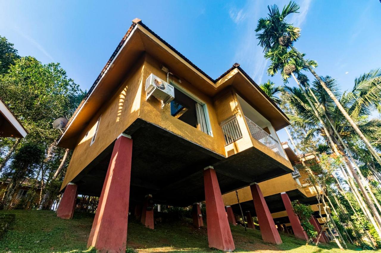 Karapuzha Village Resort Ваянад Екстериор снимка