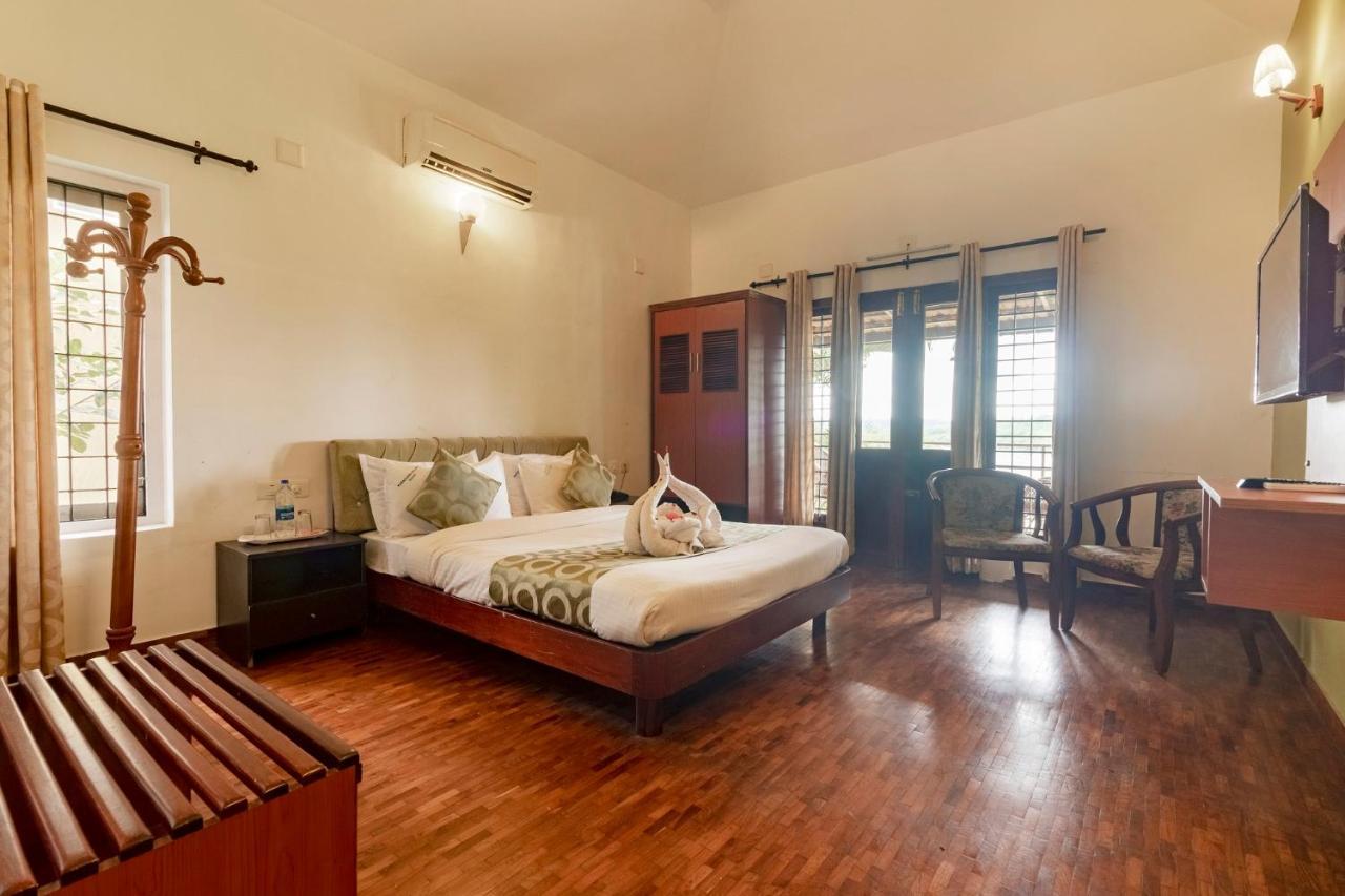 Karapuzha Village Resort Ваянад Екстериор снимка