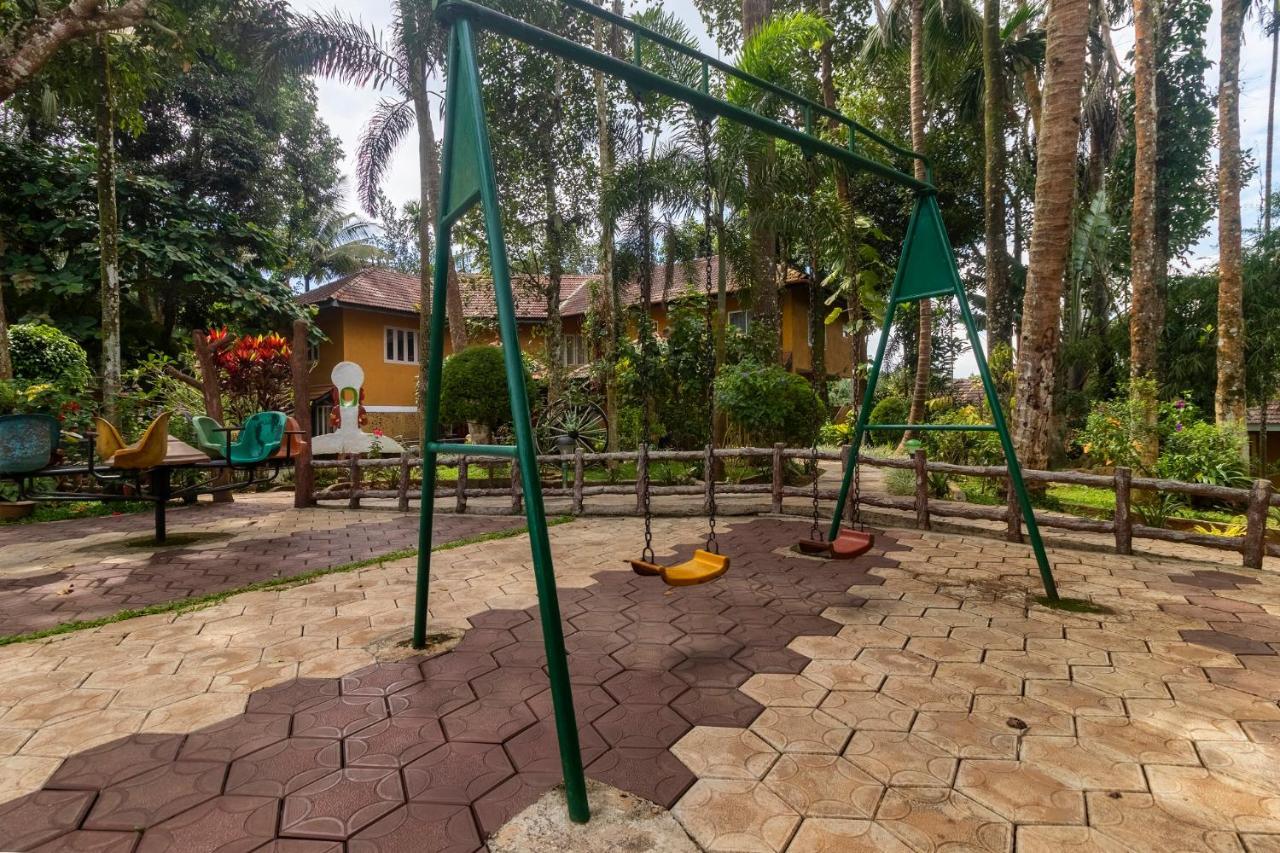 Karapuzha Village Resort Ваянад Екстериор снимка