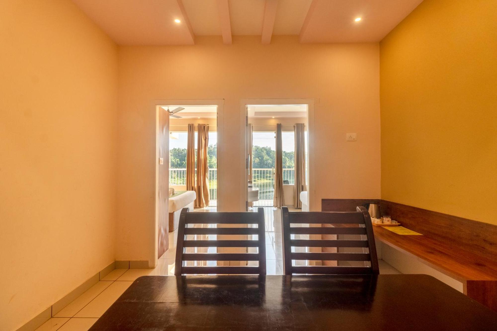 Karapuzha Village Resort Ваянад Екстериор снимка
